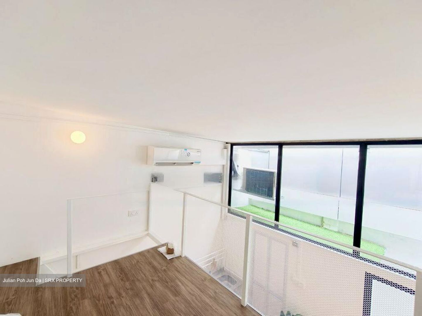 Thomson Park (D20), Terrace #453872431